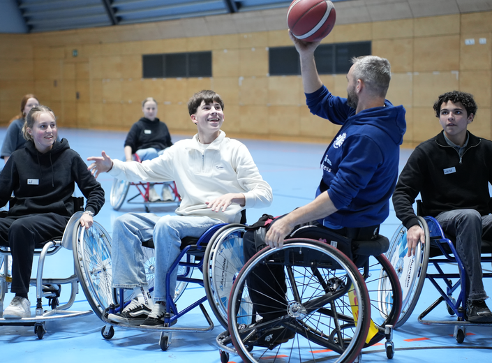 Inklusion und Sport im Fokus des HSV-Klassenzimmers