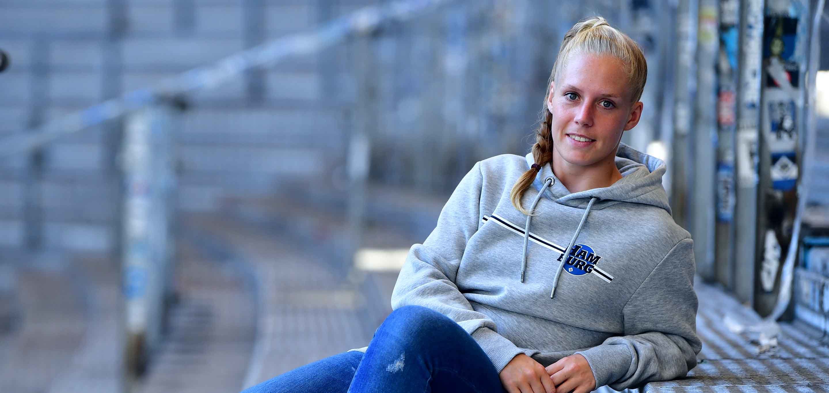 HSVKapitänin Sarah Stöckmann bleibt an Bord HSV e.V.