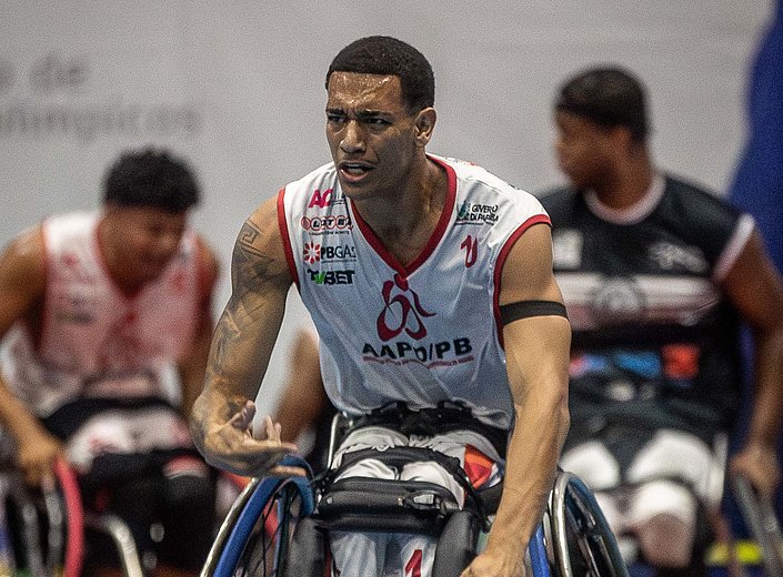 U23-Nationalspieler verstärkt BG Baskets Hamburg