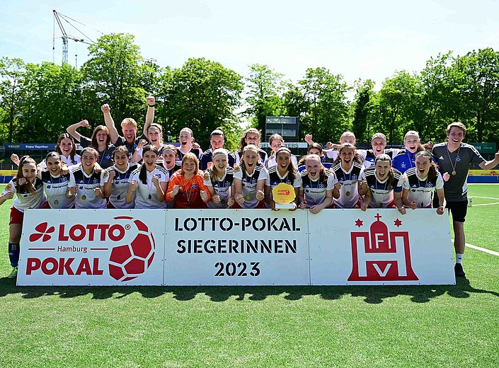 U17-Fußballerinnen gewinnen LOTTO-Pokal